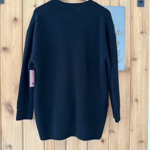 Quince Medium Mongolian Cashmere Oversized Boyfriend Cardigan Sweater in Black - Picture 6 of 6